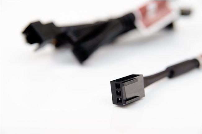 Actual product image Noctua NA-SEC2 extension cable set for 3-pin fan