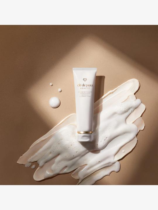 Produktbild Clé De Peau Softening Cleansing Foam (Schaum, 125 ml)