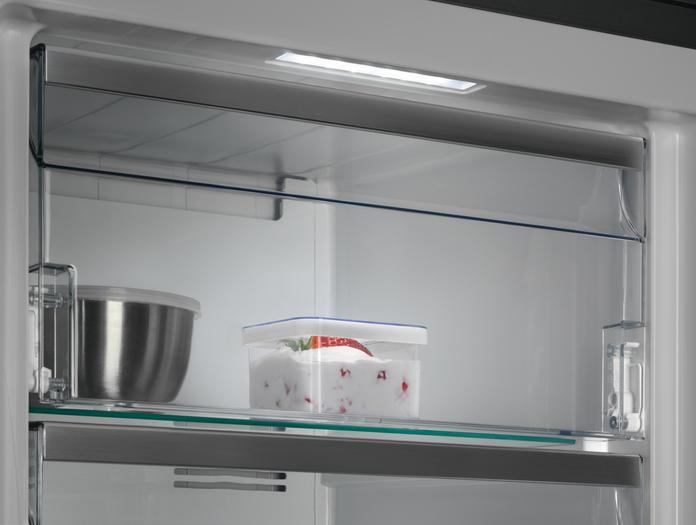Image du produit AEG AGB728E5NB diepvriezer Staand Vrijstaand 280 l E Noir, Grijs, Roestvrijstaal (Autonome, 280 l)