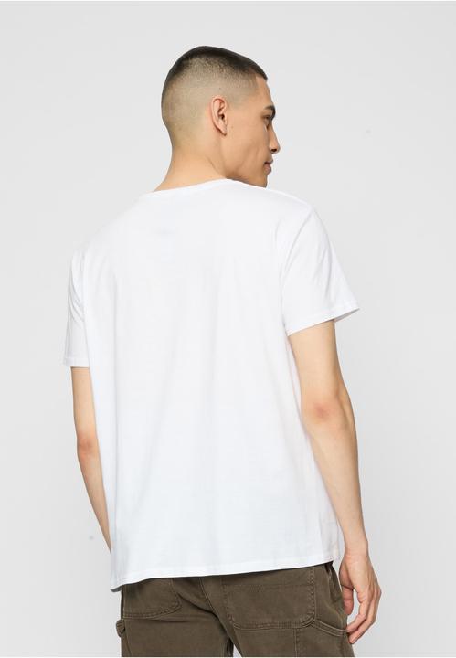 Actual product image Mister Tee Sensitive Content Tea - 22279 (S)