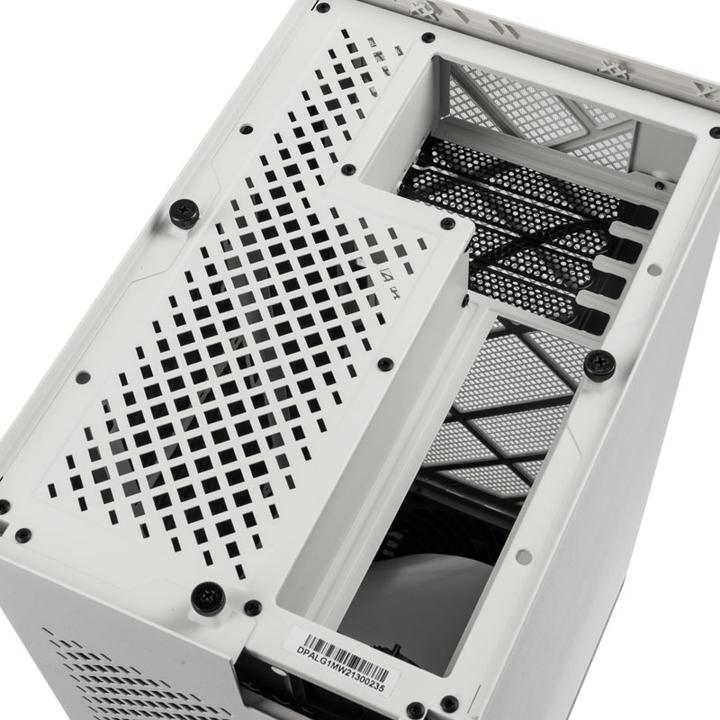 Actual product image Silverstone Alta G1M (mATX, Mini-ITX)