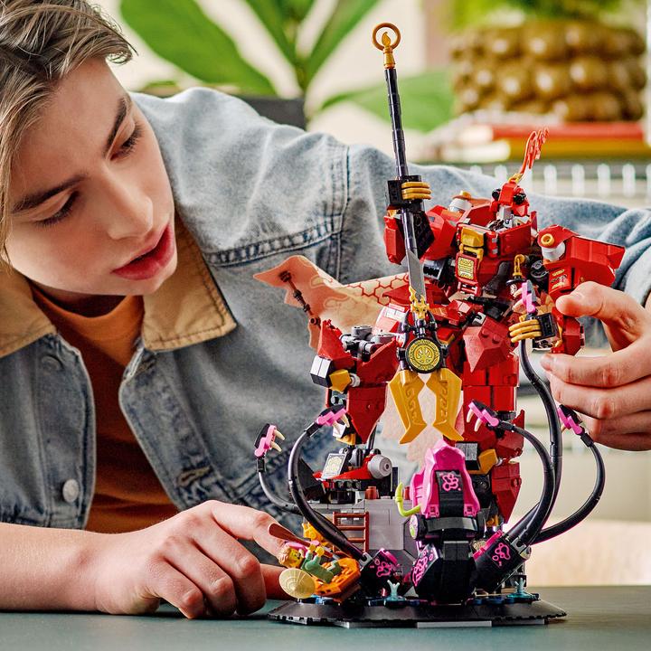 Actual product image LEGO The Fire Knight Mech (71846, LEGO Ninjago)