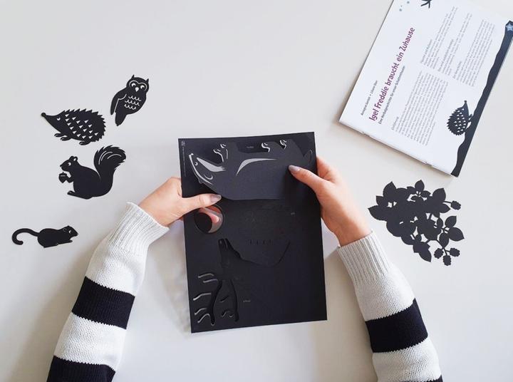 Actual product image Shadow Theatre (German)
