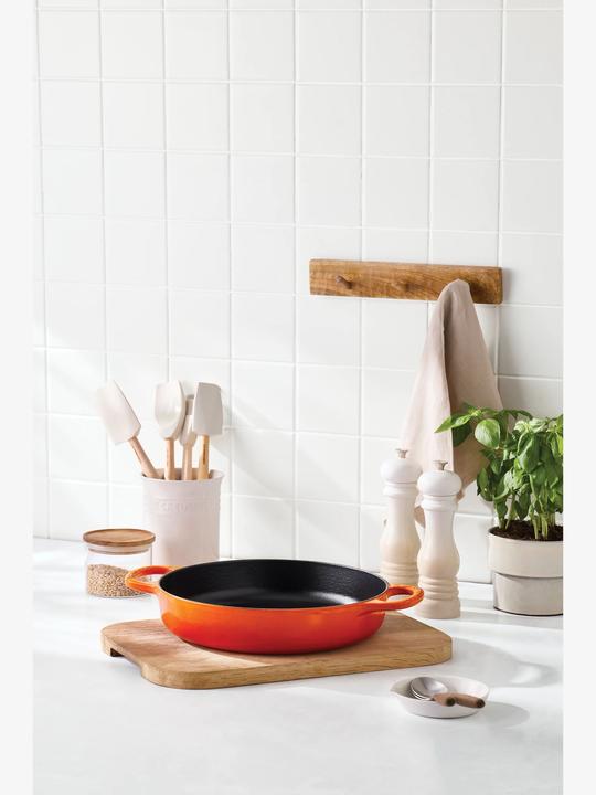 Produktbild Le Creuset Every Day Pan Signature (28 cm, Bratpfanne, Gusseisen)
