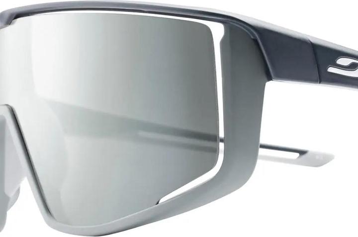 Actual product image Julbo Fury - Reactiv 0-3 (translucent light blue, Light blue, matt light blue, Transparent LIGHT BLUE)