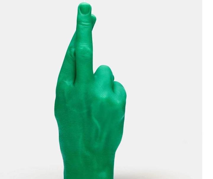 Actual product image Candle Hand crossed fingers (1 pcs.)