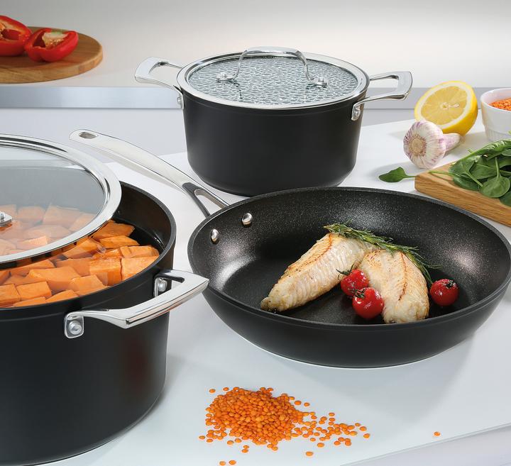 Image du produit Spring Meridian Intense Pro Set de 4 casseroles avec couvercles en verre (Cocotte + faitout, Acier inoxydable)