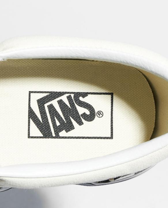 Produktbild Vans Plateau Classic Slip On (36)
