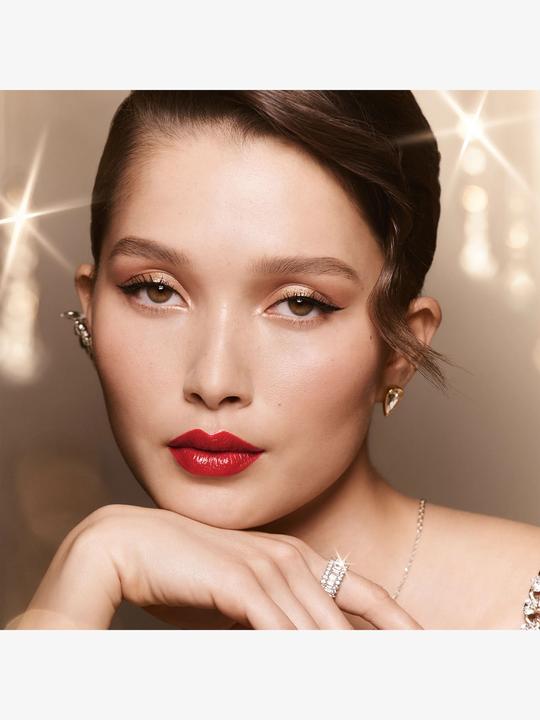Actual product image Bobbi Brown Golden Glamour Luxe Lipstick Paris.Red (Parisian Red)