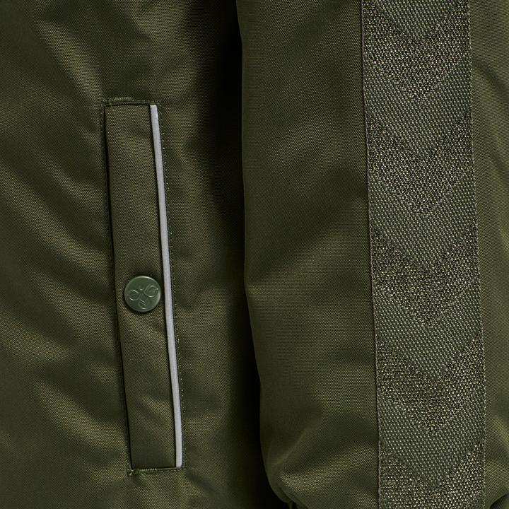 Produktbild hummel Leaf Coat (104)