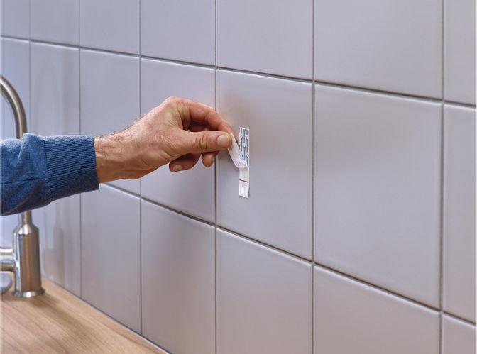 Immagine prodotto tesa Chiodo adesivo per piastrelle e metallo, forza di tenuta di 3 kg, può essere rimosso senza lasciare