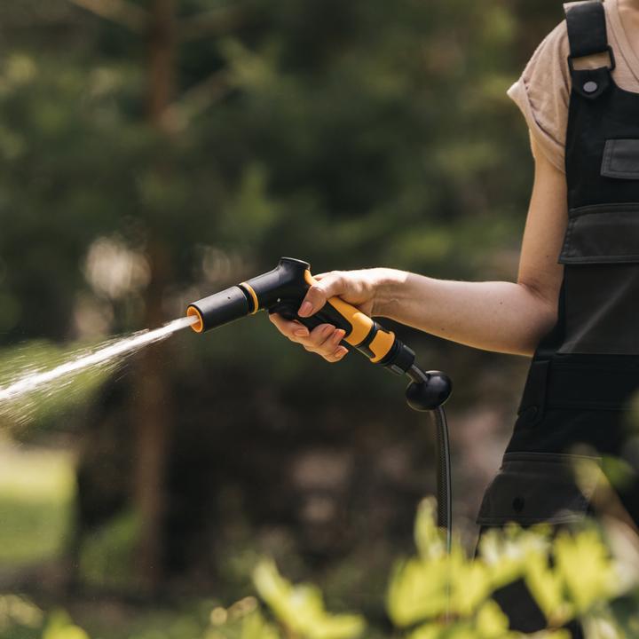 Actual product image Fiskars Spray gun, 2 functions, Infinitely variable flow rate, With front regulator and on/off switch, With