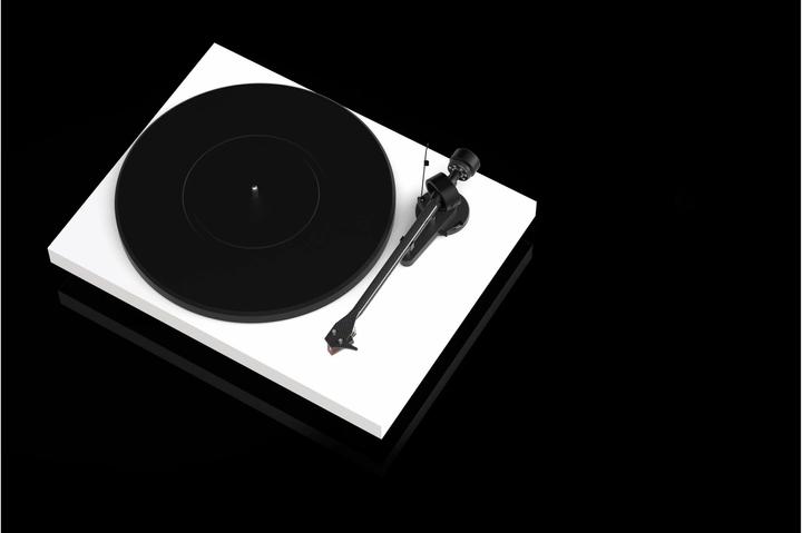 Actual product image Pro-Ject Debut Carbon Evo (Manual)