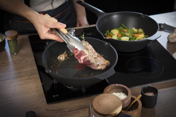 Actual product image Tefal Frying pan Robusto 28 (28 cm, Frying pan, Cast aluminium)
