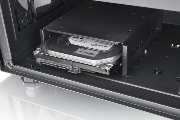 Actual product image Thermaltake S200 TG (Mini-ITX)