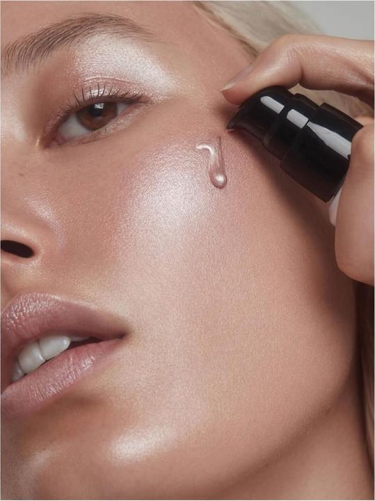 Produktbild Und Gretel Berlin Teint - VLITTER Natural Face & Body Glow Cool Moon 01 (Cool Moon, Highlighter)
