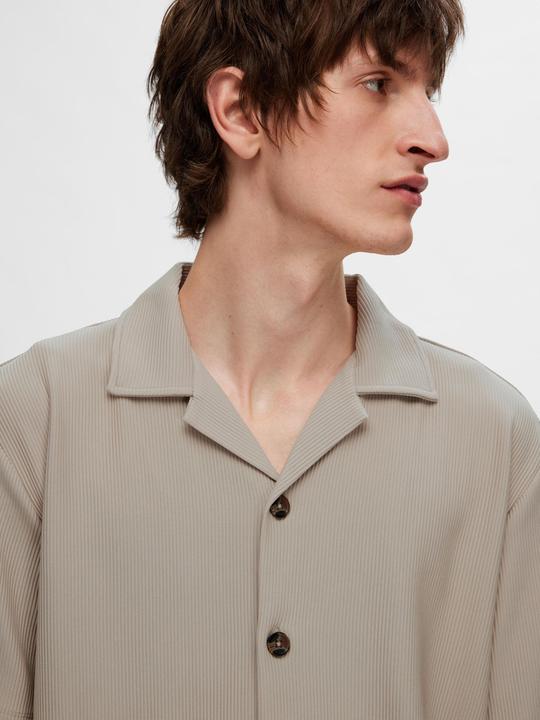 Image du produit Selected Homme Chemise à col cubain côtelé et à manches courtes (M)
