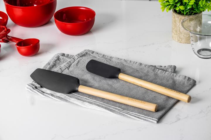 Image du produit KitchenAid Universal Bamboo Handle Mixer Spatula with Heat Resistant and Flexible Silicone Head