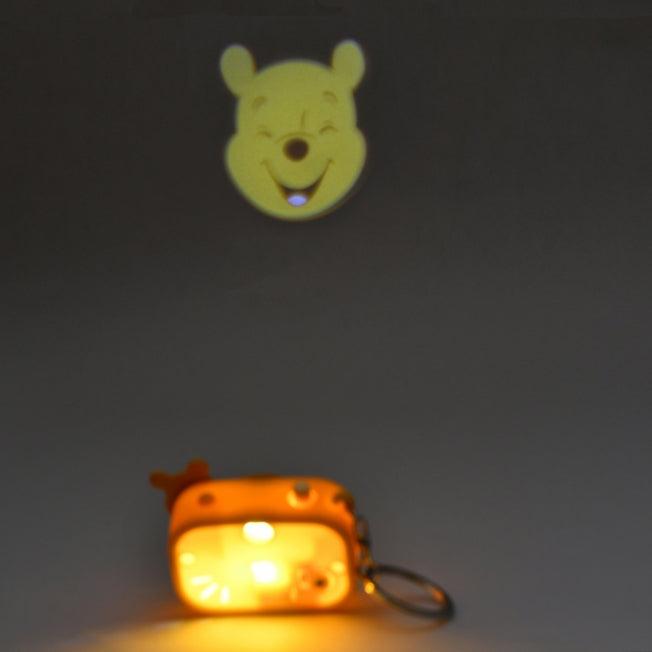 Produktbild Disney Winnie the Pooh Schlüsselanhänger mit Lichtprojektionskamera