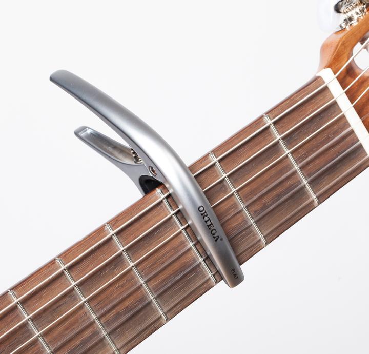 Produktbild Ortega Twin Capo (Kapodaster)