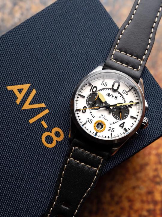 Actual product image AVI-8 AV-4089-0B Spitfire Lock (Pilot watch)