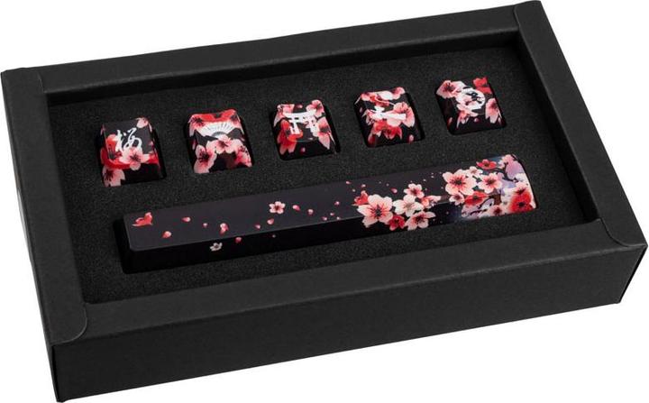 Actual product image Traitors Sakura Kuro