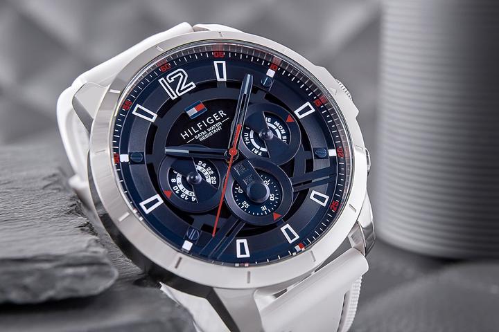 Produktbild Tommy Hilfiger Luca Herrenuhr 1792148 + BOX (Chronograph, 52 mm)