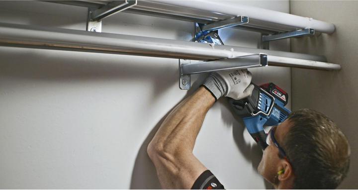 Produktbild Bosch Professional GSA 18V-32
