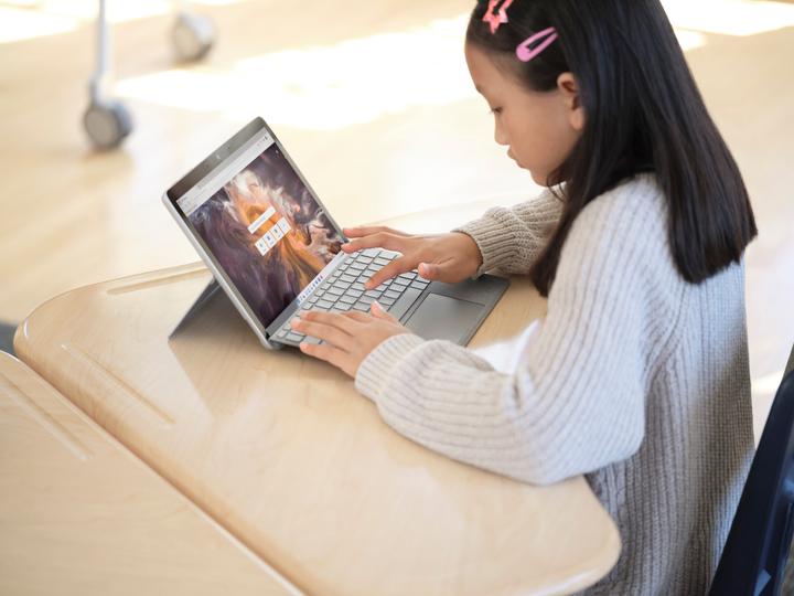 Produktbild Microsoft Surface Go 3 (10.51", Intel Core i3-10110Y, 8 GB, 128 GB)
