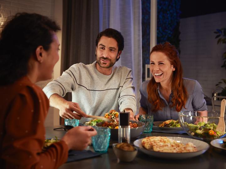 Image du produit Philips Hue White Ambiance BT (E27, 9 W, 806 lm, 2 x, F)