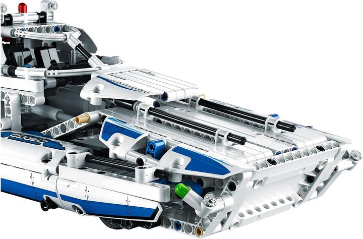Image du produit LEGO Avion cargo (42025, LEGO Technic)