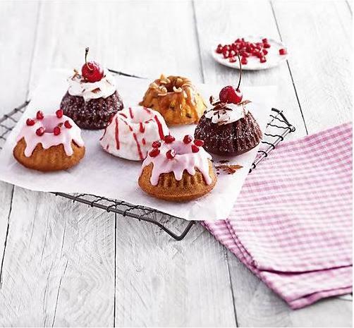 Produktbild Kaiser Inspiration Mini-Gugelhupf-Muffinform für 12 Muffins 29 x 18cm