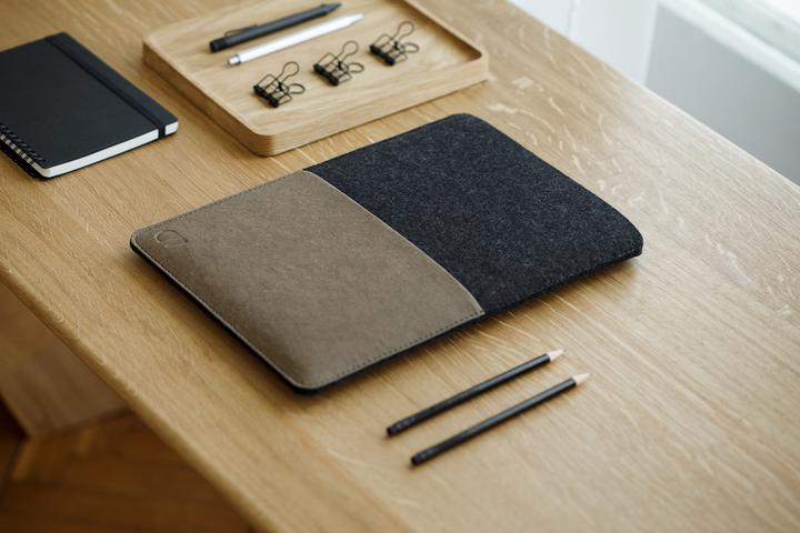 Image du produit Oakywood Felt MacBook Sleeve - housse pour MacBook - couleur Anthracite / MacBook 14" (M1 2021) - (14", Apple)