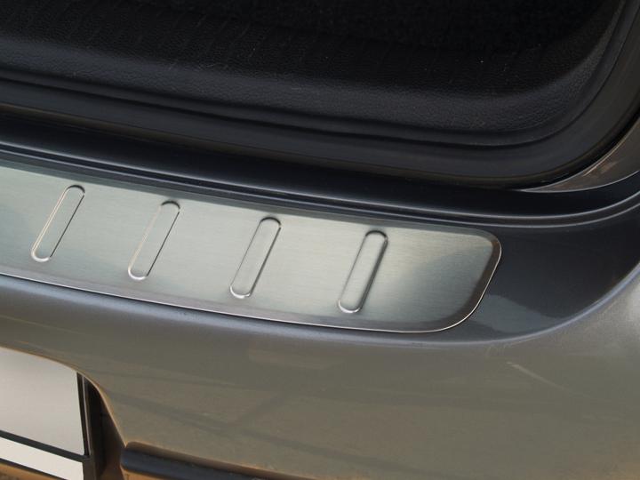 Image du produit Avisa Protection du seuil de chargement en acier inoxydable pour VW Golf 5 Limousine de 2003 à 2008 (Arrière)