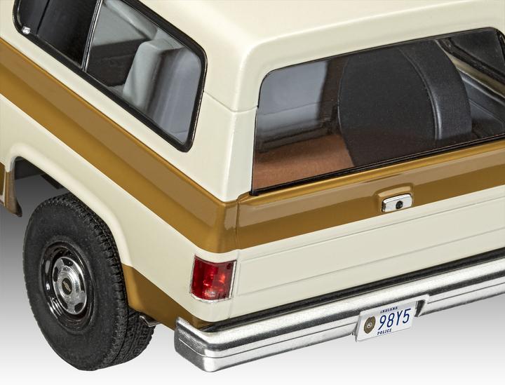 Produktbild Revell Model Set Stranger Things Chevrolet K5 Blazer