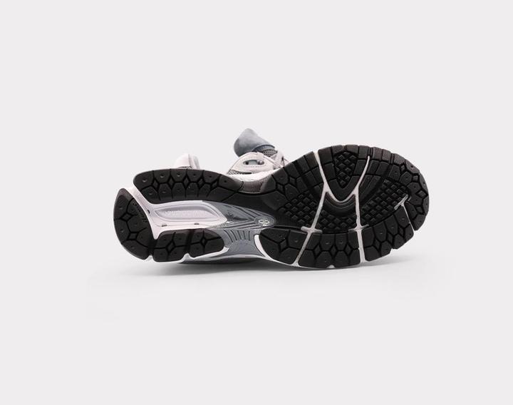 Produktbild New Balance 2002 RST (43)