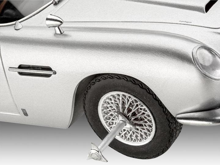 Actual product image Revell James Bond Aston Martin DB5