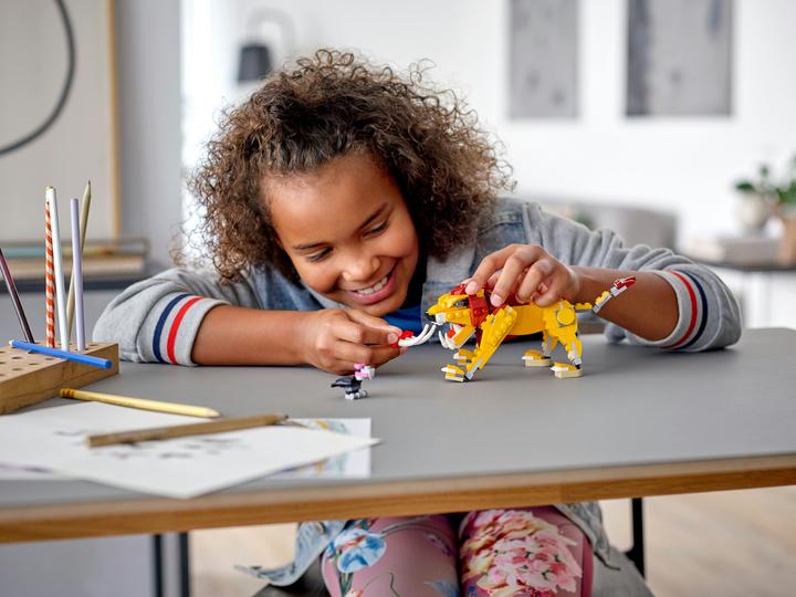 Actual product image LEGO Wild Lion (31112, LEGO Creator 3-in-1)