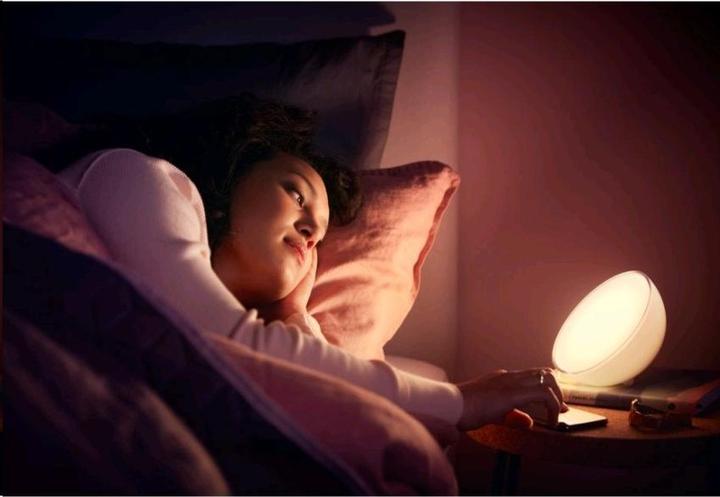 Produktbild Philips Hue Go Basis BT (520 lm)
