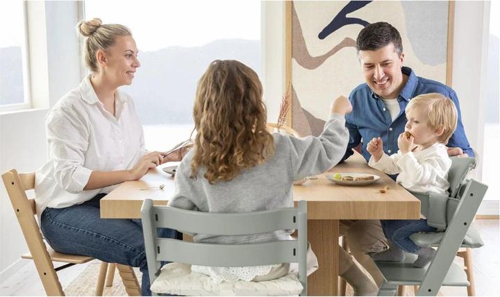 Actual product image Stokke Tripp Trapp Oak highchair incl. Baby Set² (Highchair)