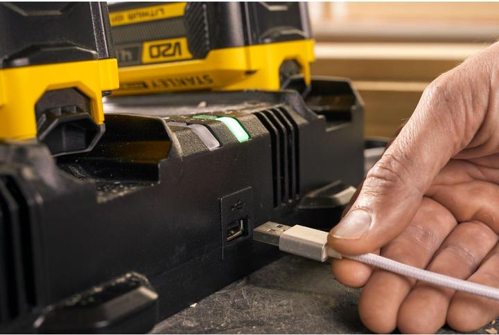 Image du produit Stanley FatMax Chargeur rapide à deux baies SFMCB24 (18 volts, 4 ampères, 2 batteries en parallèle, pour (18 V)