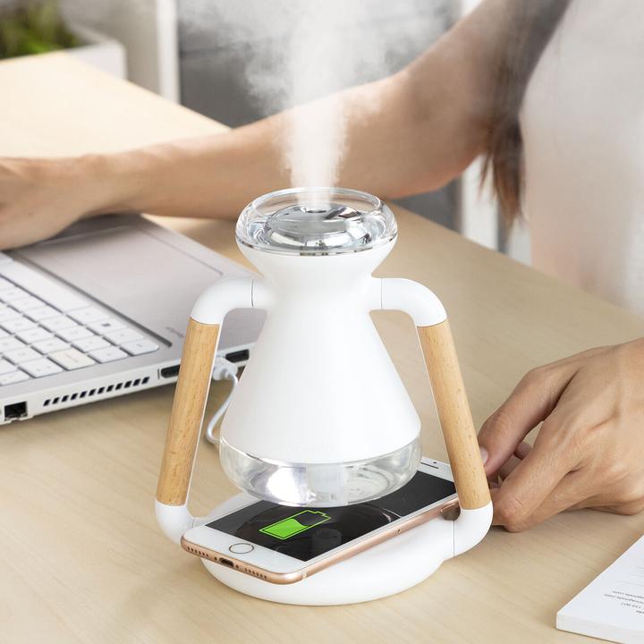 Produktbild InnovaGoods Luftbefeuchter, Aroma Diffuser und kabelloses Ladegerät, 3-in-1 Misvolt (230 ml)