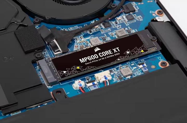 Produktbild Corsair MP600 CORE XT (4000 GB, M.2 2280)
