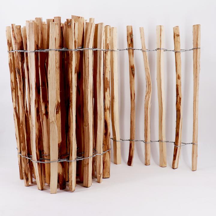 Actual product image Aquagart 5m Staketenzaun 50cm hoch Lattenabstand 4-6cm Gartenzaun Kastanienzaun aus Haselnuss Holzzaun
