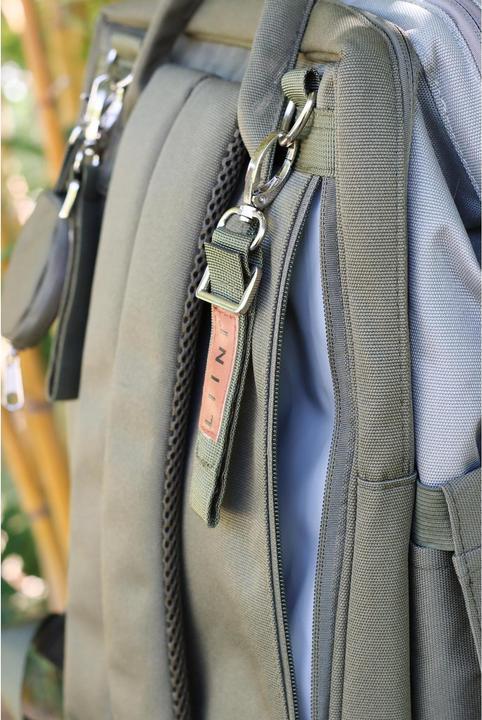 Image du produit Liini Sac à dos à langer olive rPET