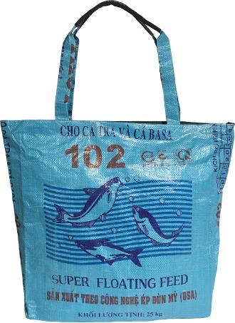 Immagine prodotto Bekos Upcycling - Shopper grande XXL realizzata con sacchetti di cibo per pesci riciclati, blu