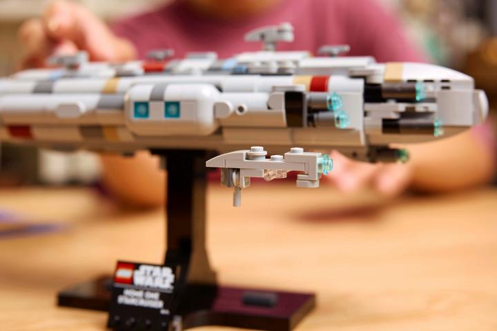 Produktbild LEGO Sternkreuzer Heimat Eins (75405, LEGO Star Wars)