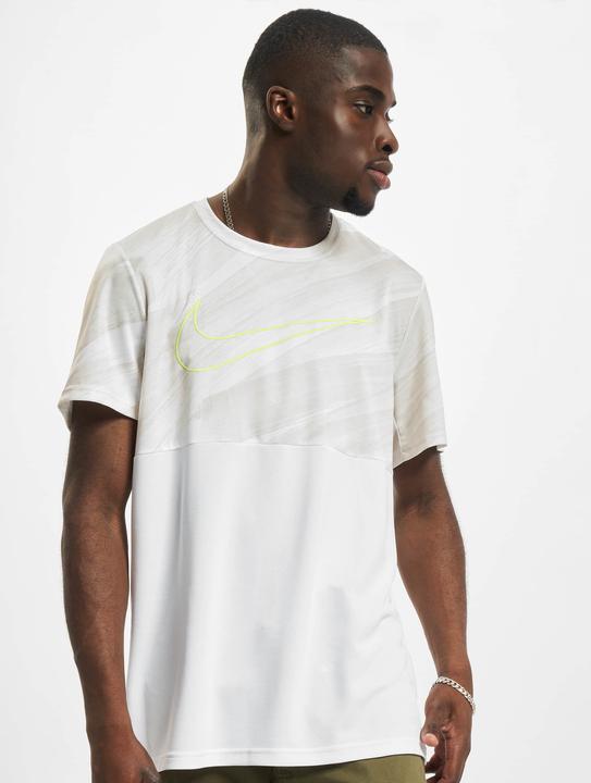 Actual product image Nike Superset Energy Top Light (L)