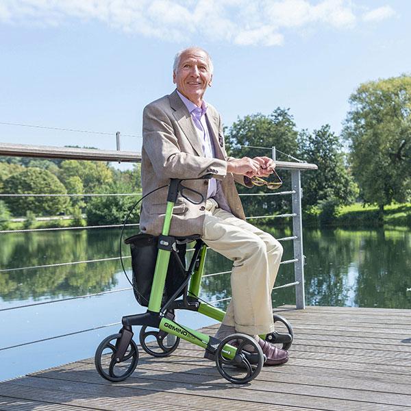 Produktbild Sunrise Leichtgewicht Rollator Gemino grün 30D