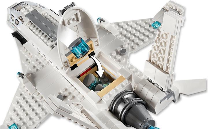 Actual product image LEGO Stark's jet and the drone attack (76130, LEGO Marvel)